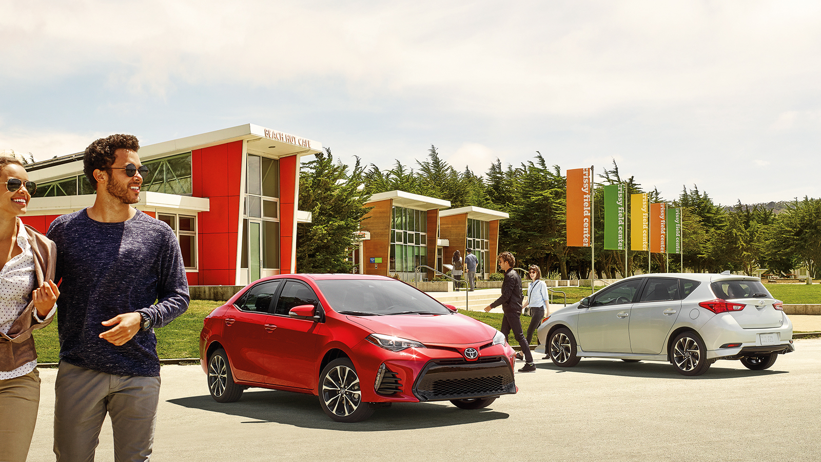 Toyota Corolla vs Toyota Corolla iM