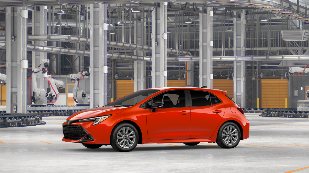 2027 Toyota Corolla Hatchback SE