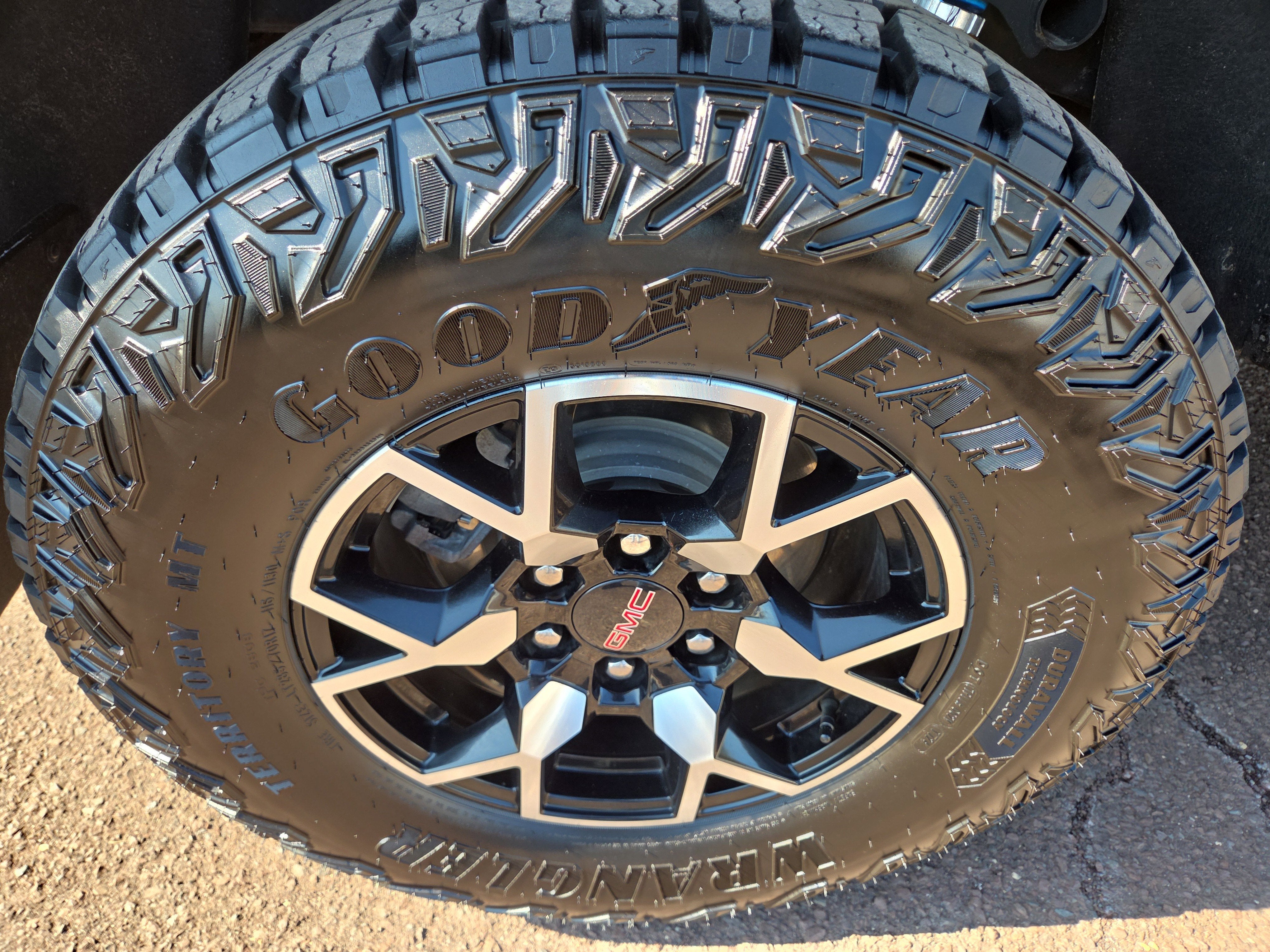 2024 GMC Canyon 4WD AT4X