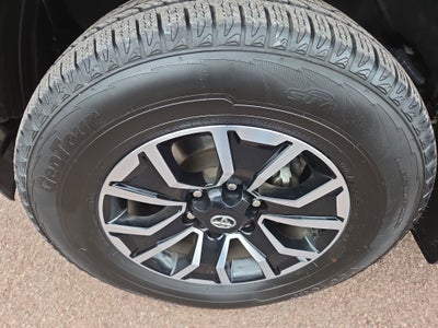 2022 Toyota Tacoma SR