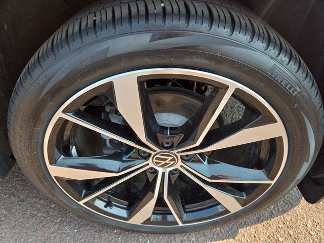 2024 Volkswagen Tiguan SEL R-Line