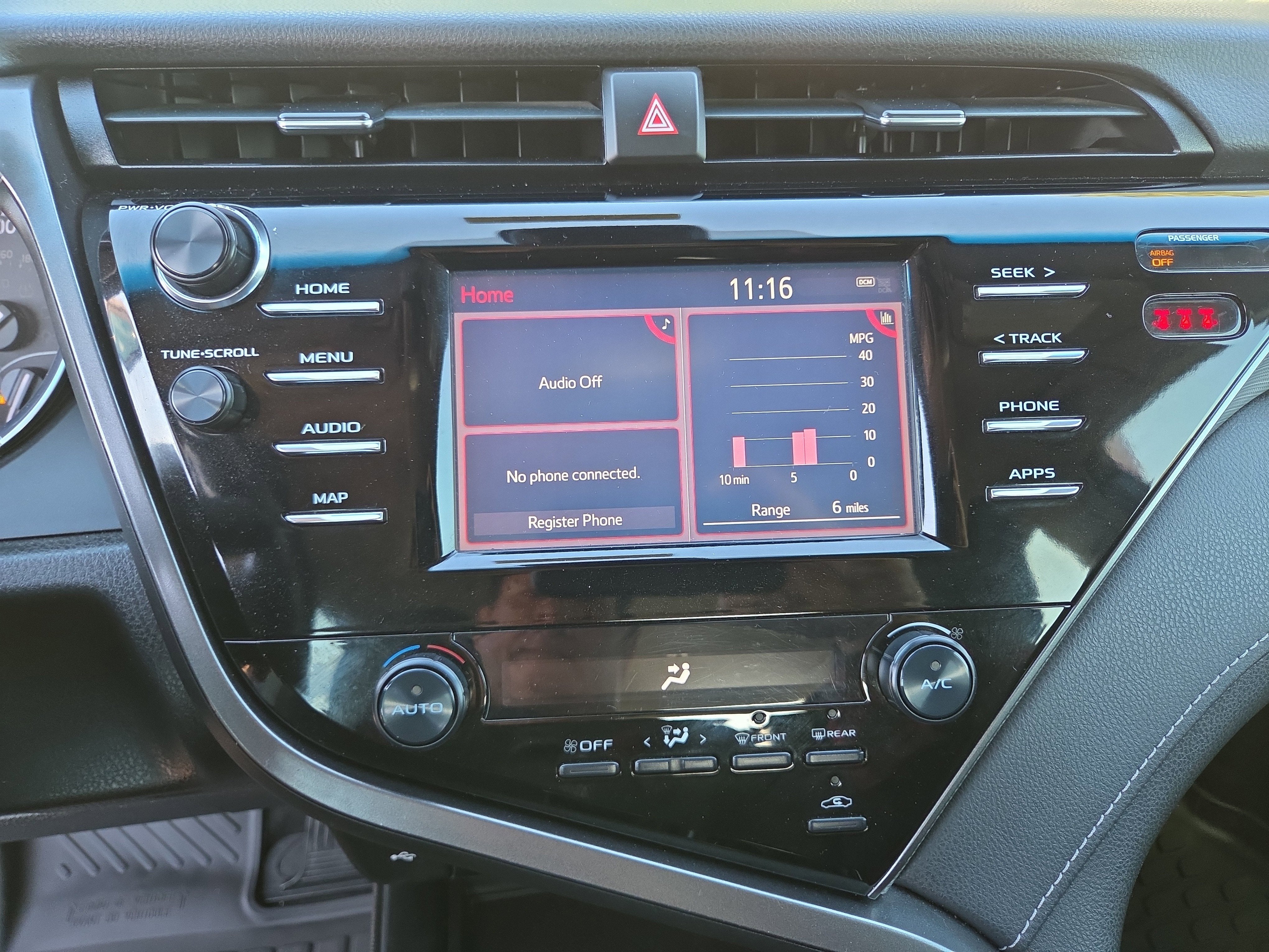 2019 Toyota Camry SE