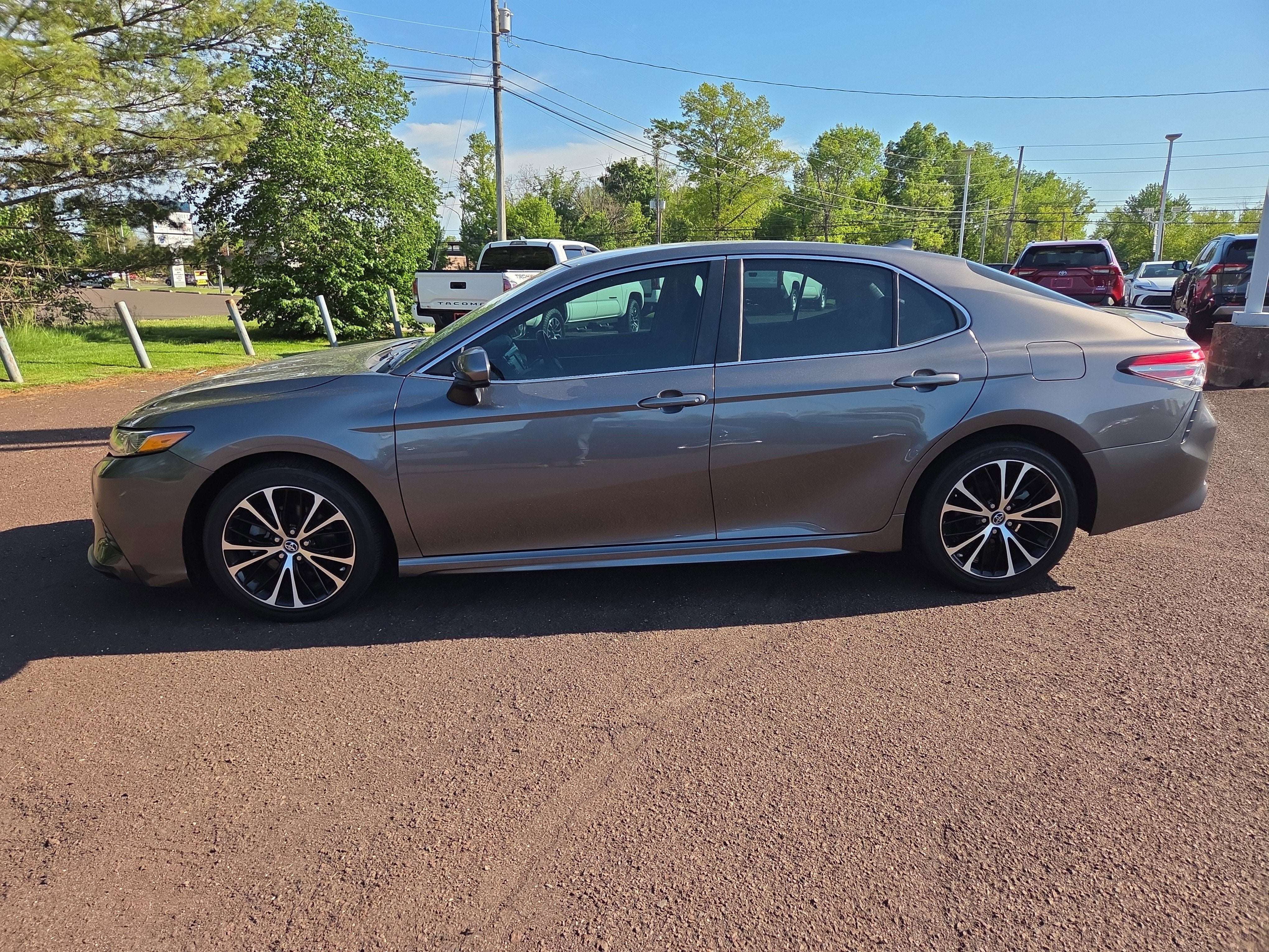 2019 Toyota Camry SE