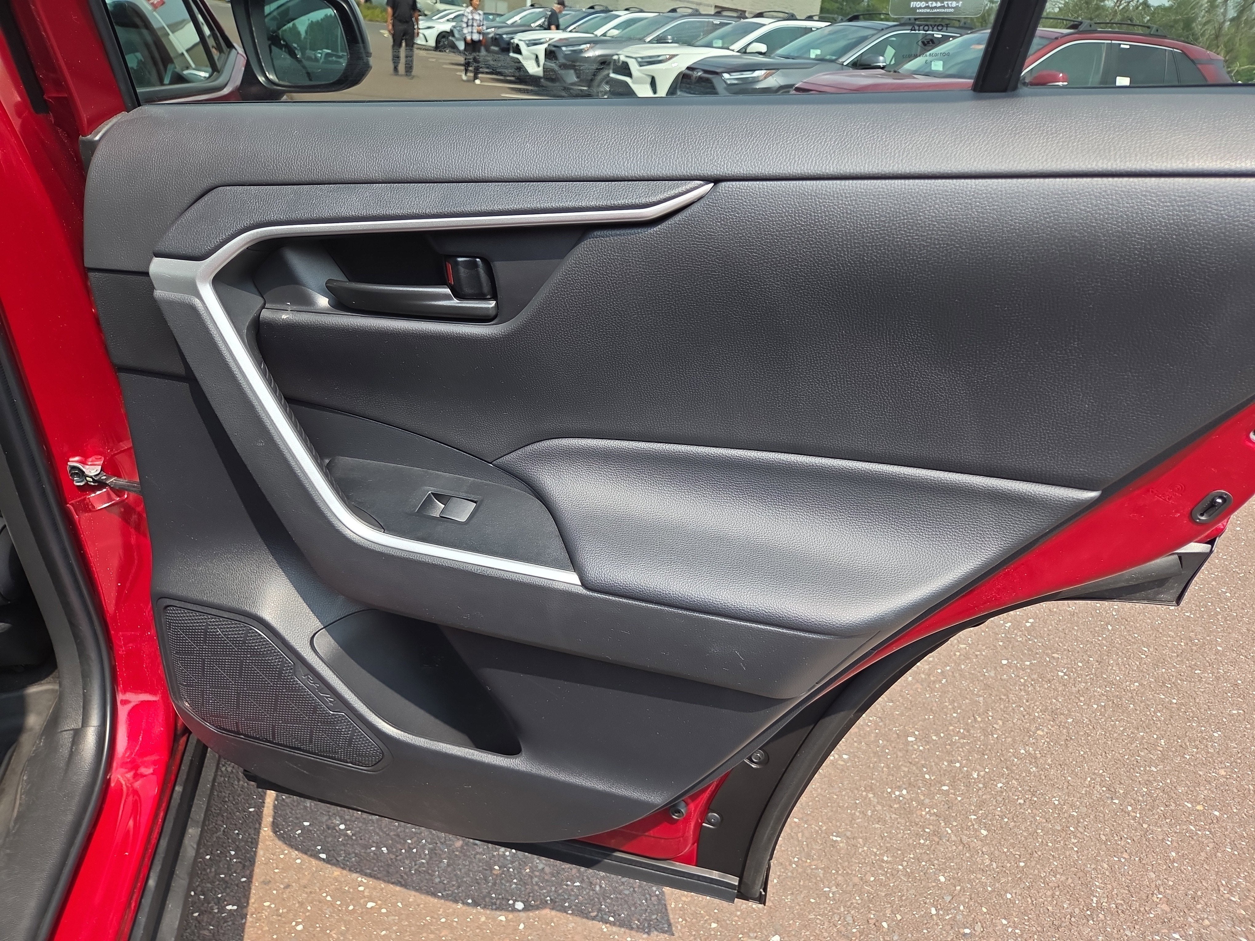 2023 Toyota RAV4 Hybrid LE