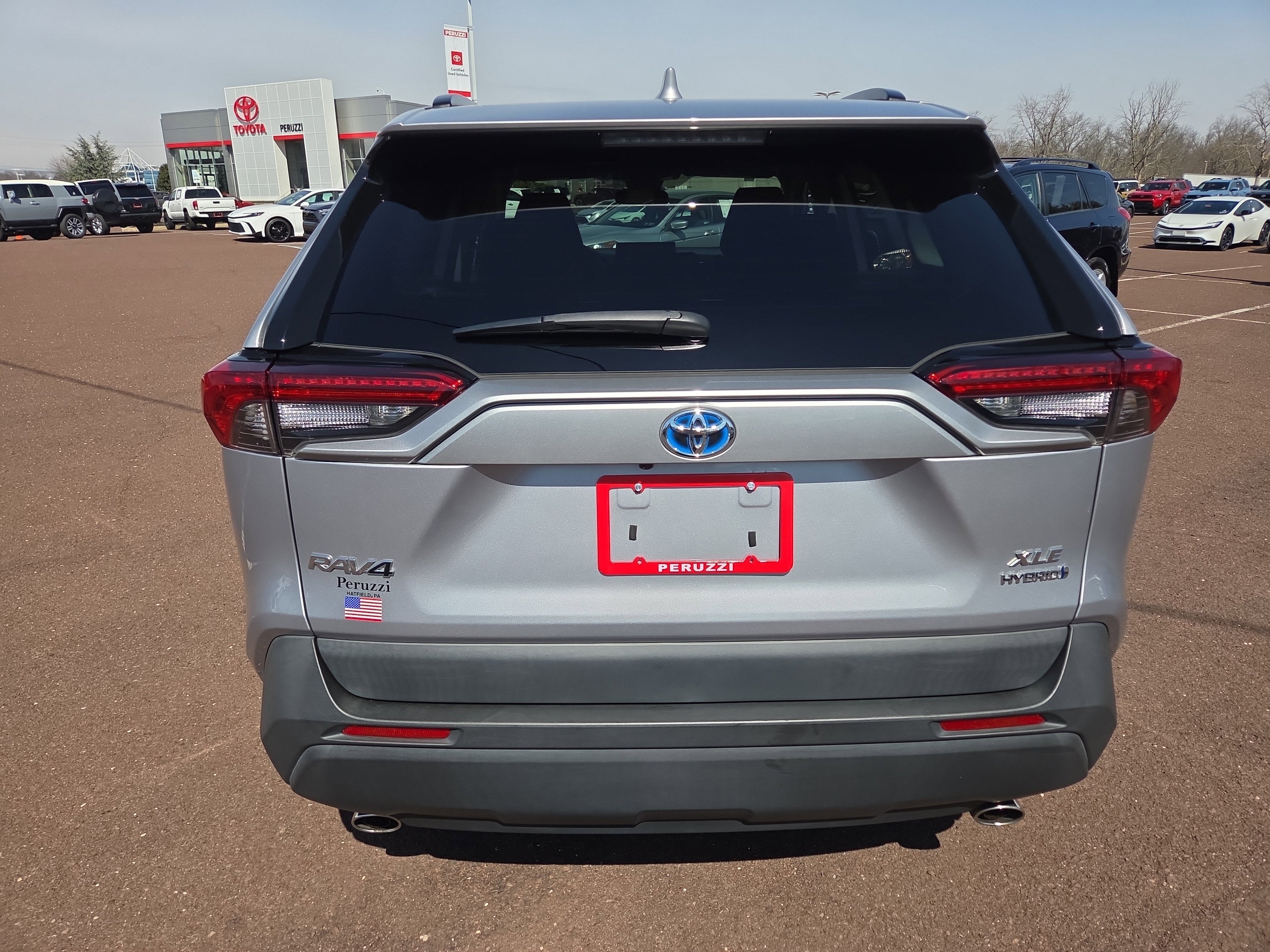 2021 Toyota RAV4 Hybrid XLE