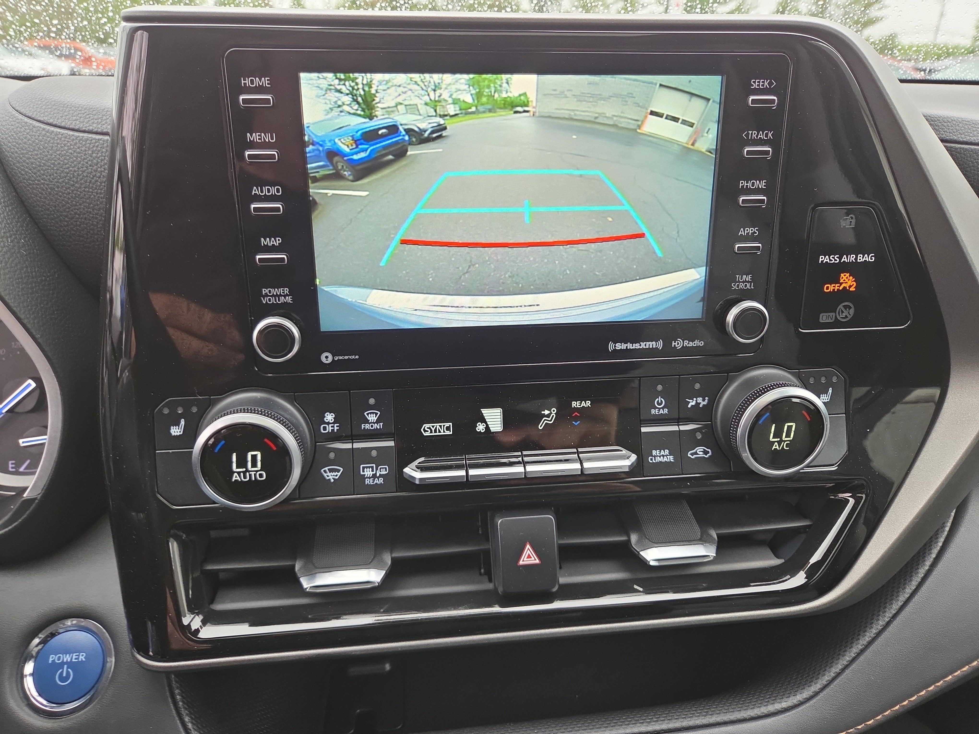 2022 Toyota Highlander Hybrid Bronze Edition