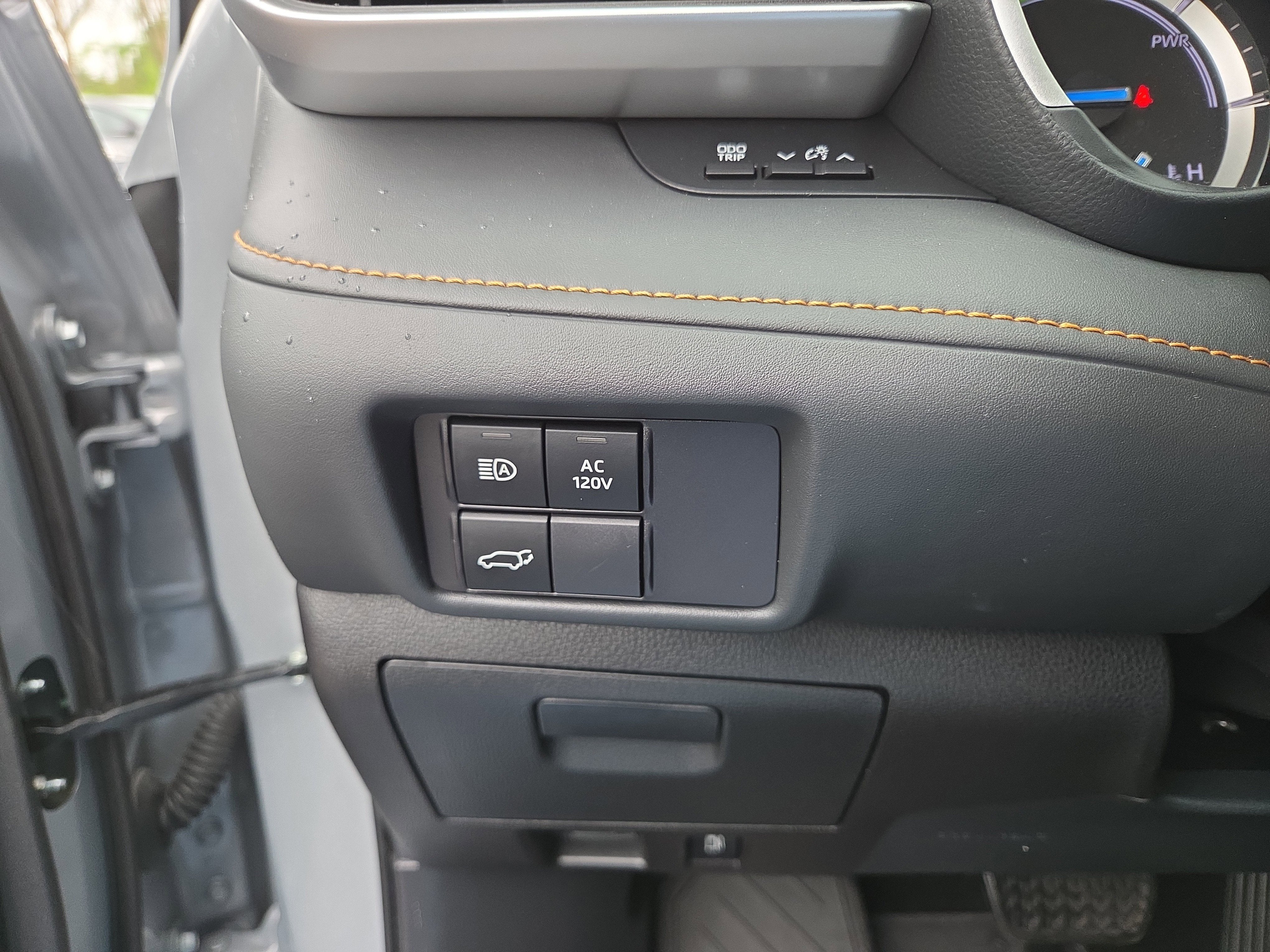 2022 Toyota Highlander Hybrid Bronze Edition