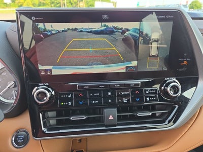 2022 Toyota Highlander Platinum