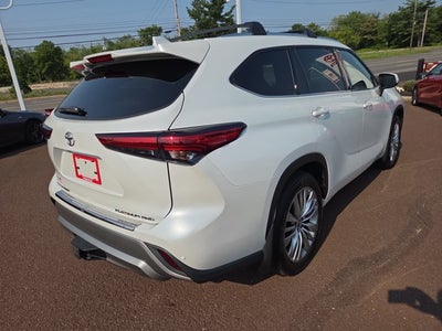 2022 Toyota Highlander Platinum