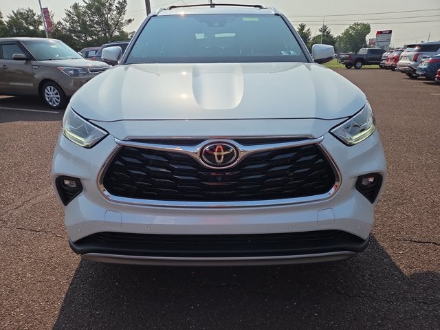 2022 Toyota Highlander Platinum