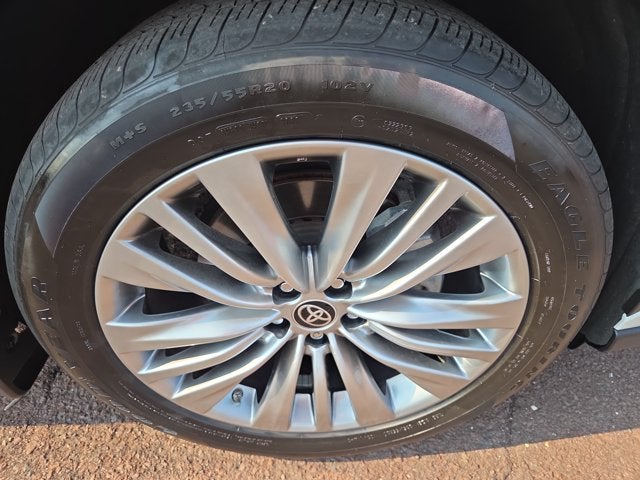 2022 Toyota Highlander Platinum