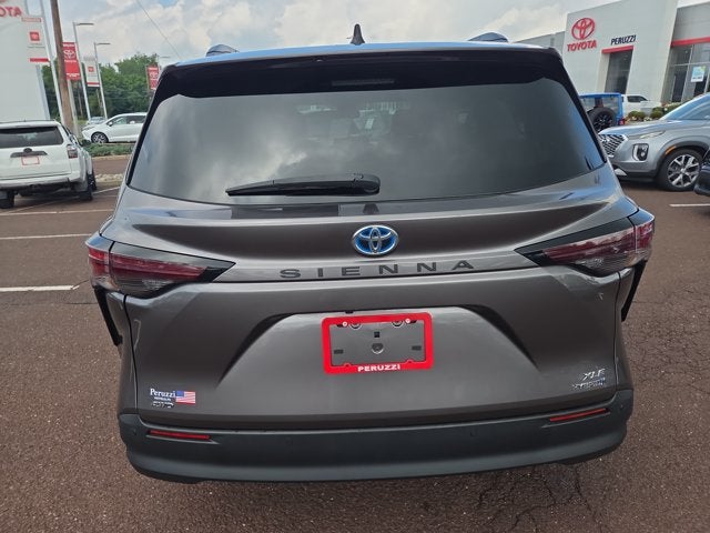 2024 Toyota Sienna XLE