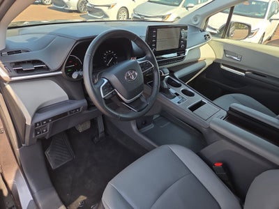 2023 Toyota Sienna XLE