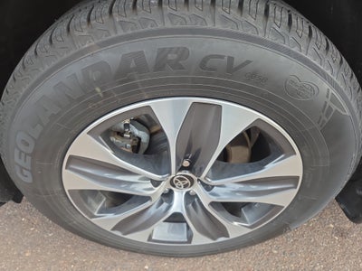 2025 Toyota Highlander Hybrid XLE