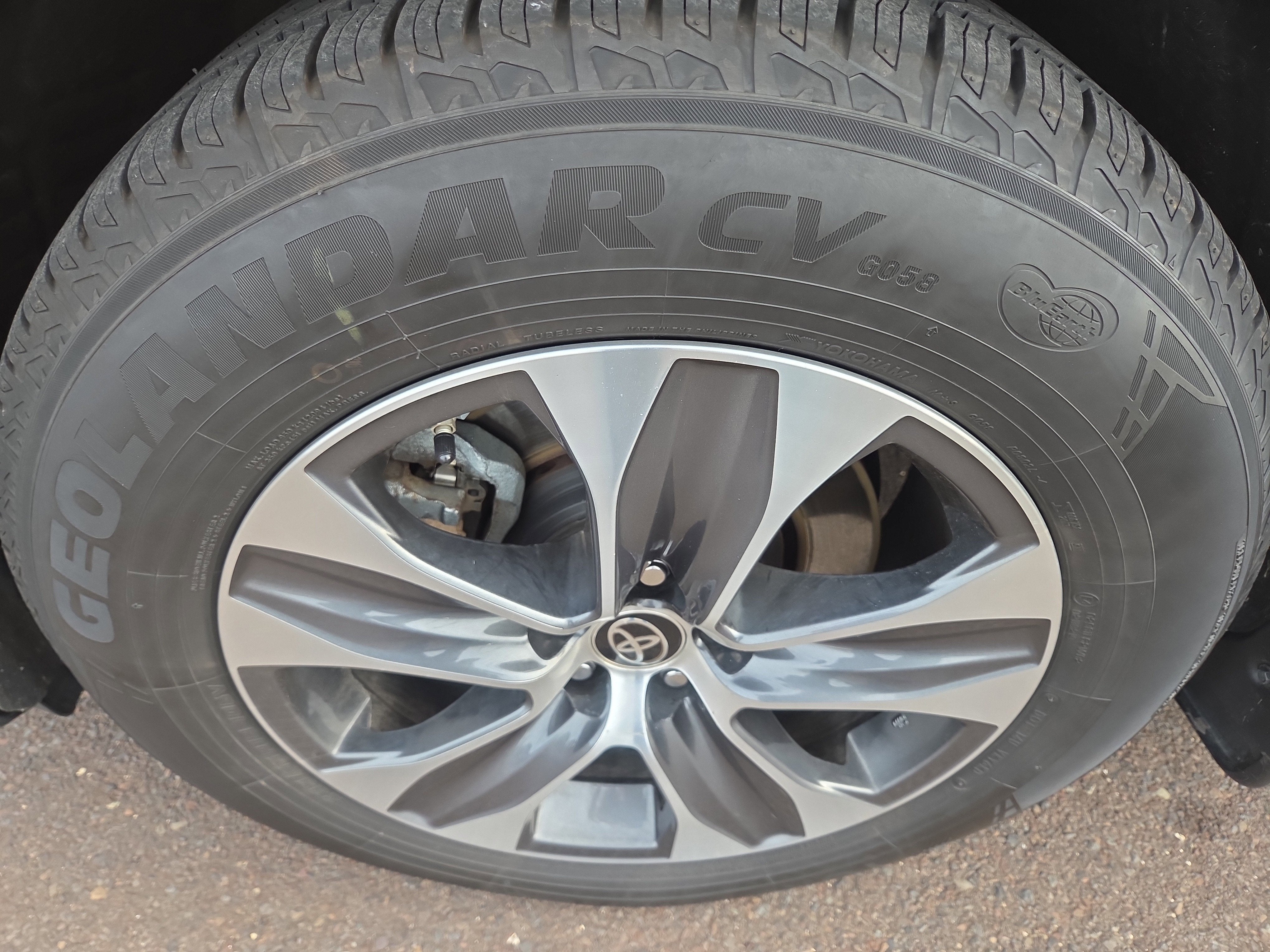 2025 Toyota Highlander Hybrid XLE