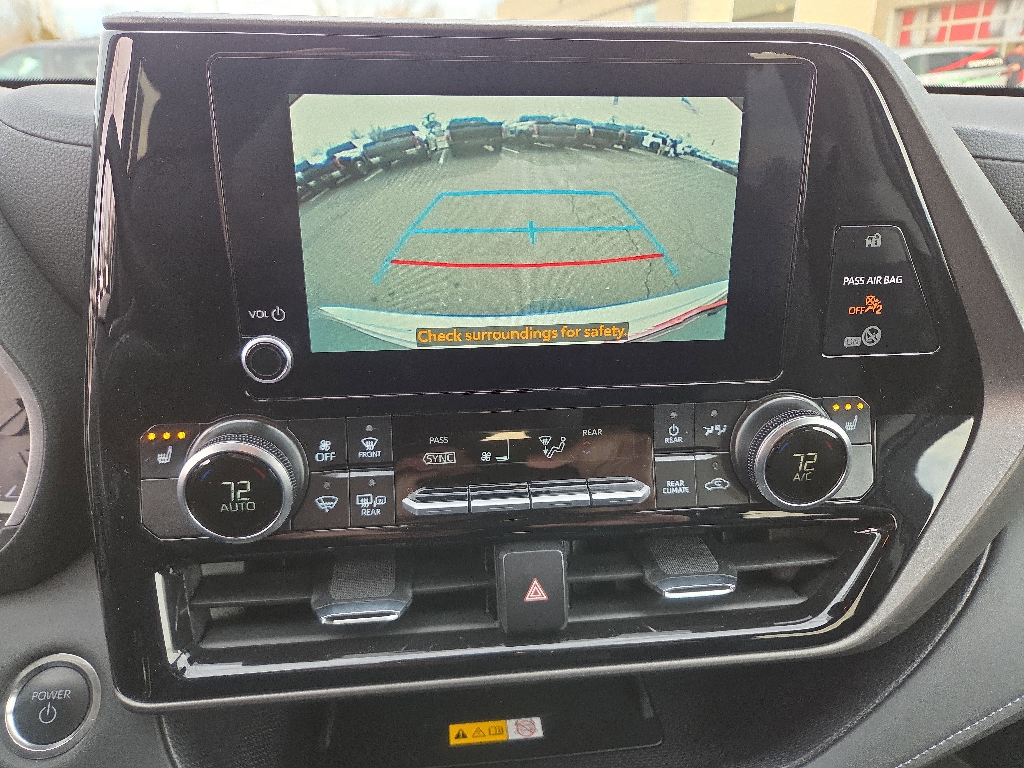 2025 Toyota Highlander Hybrid XLE