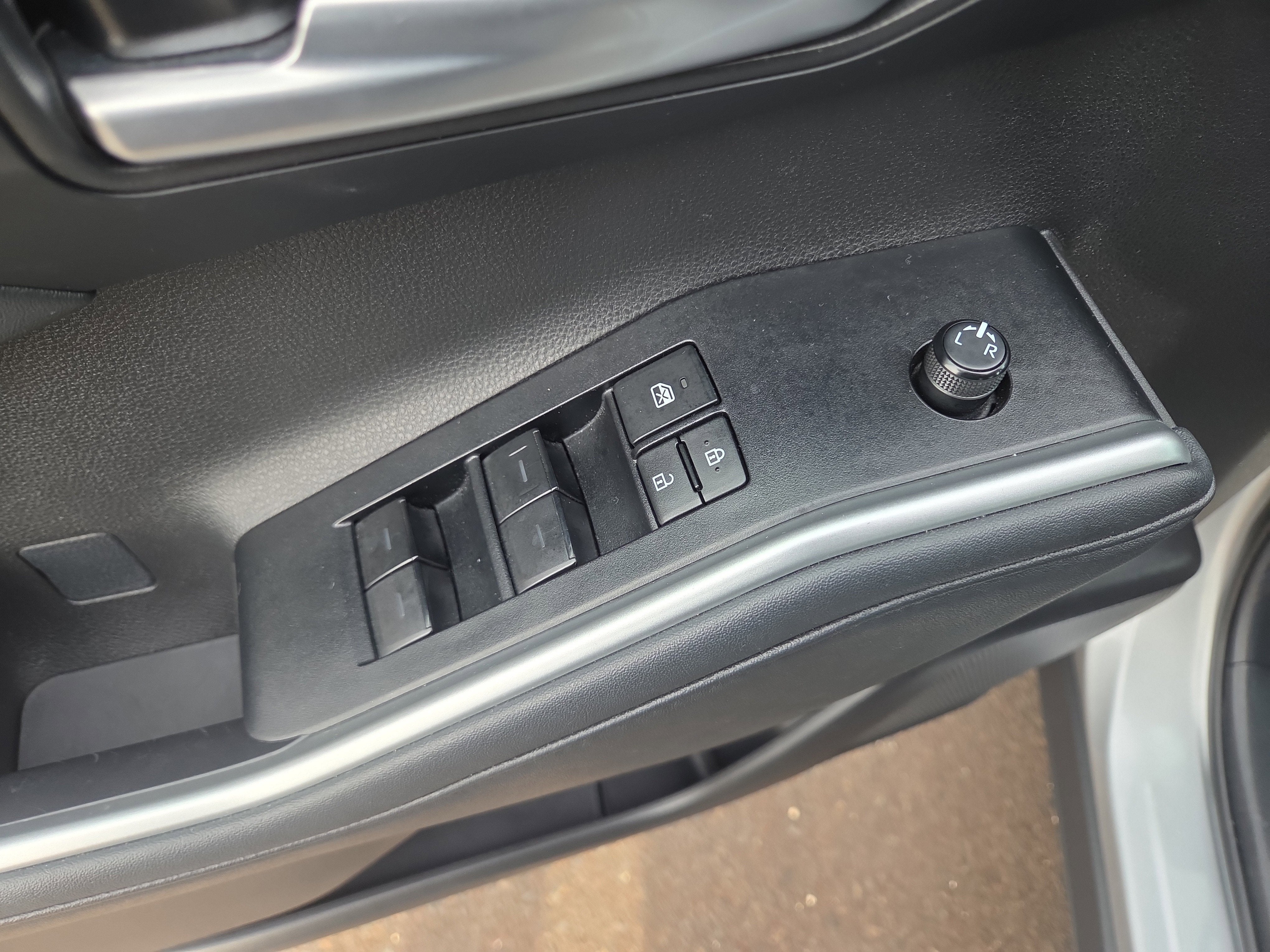 2025 Toyota Highlander Hybrid XLE