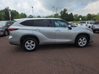 2023 Toyota Highlander LE