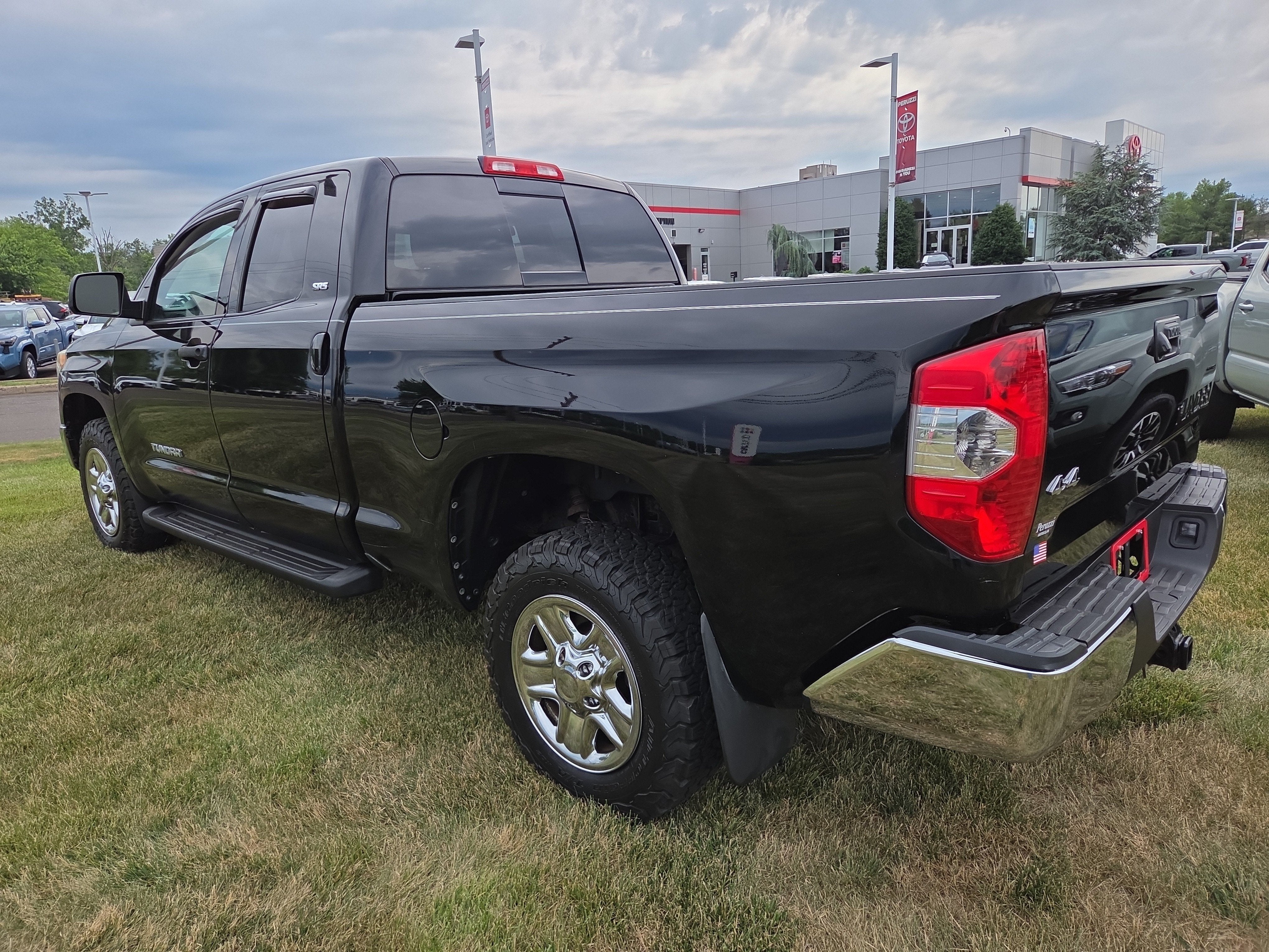 2014 Toyota Tundra SR5