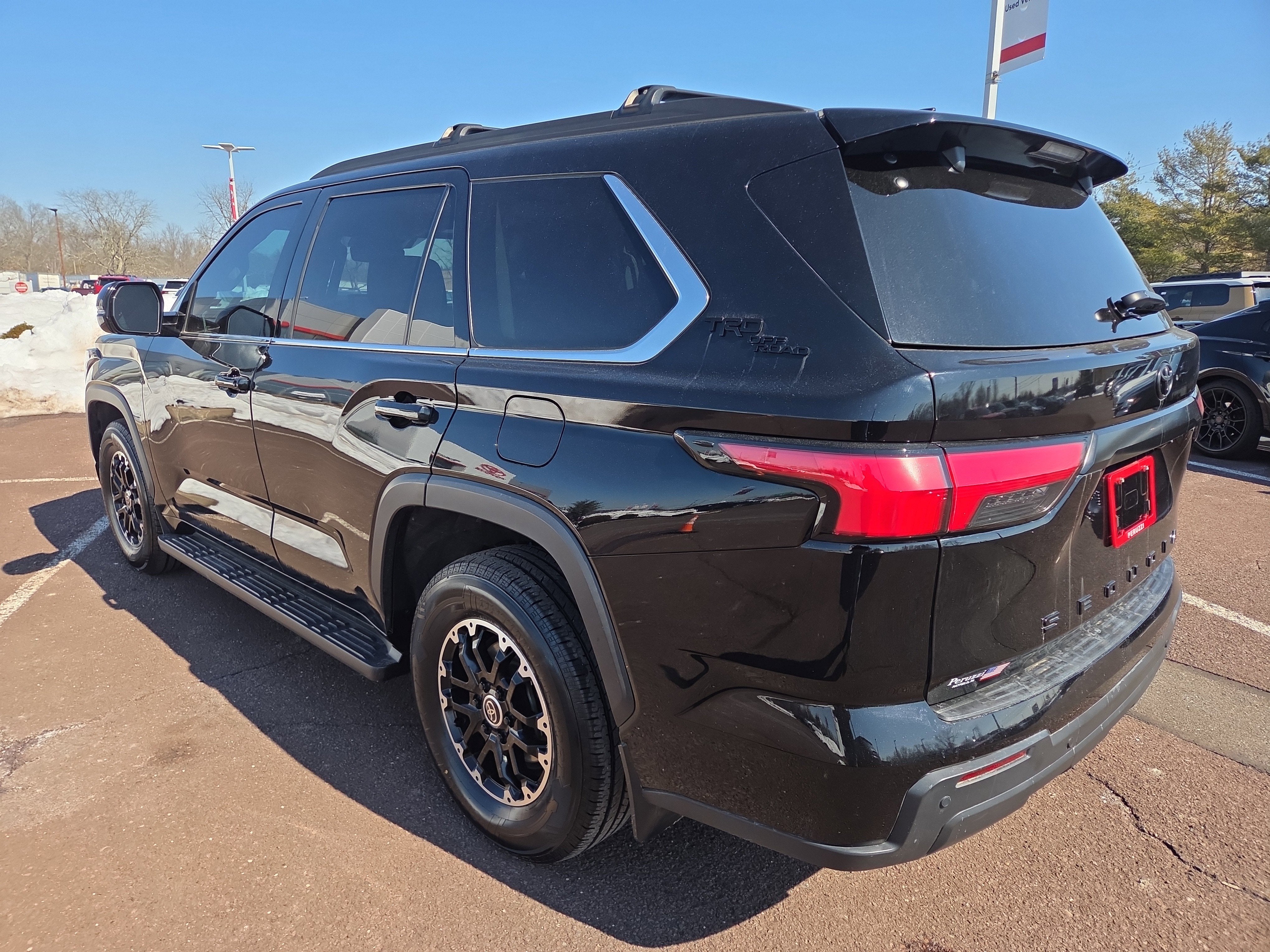 2023 Toyota Sequoia SR5
