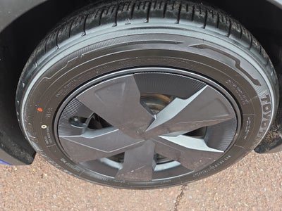 2023 Toyota Prius LE