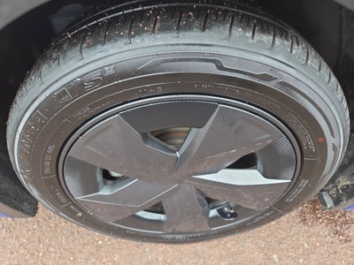 2023 Toyota Prius LE