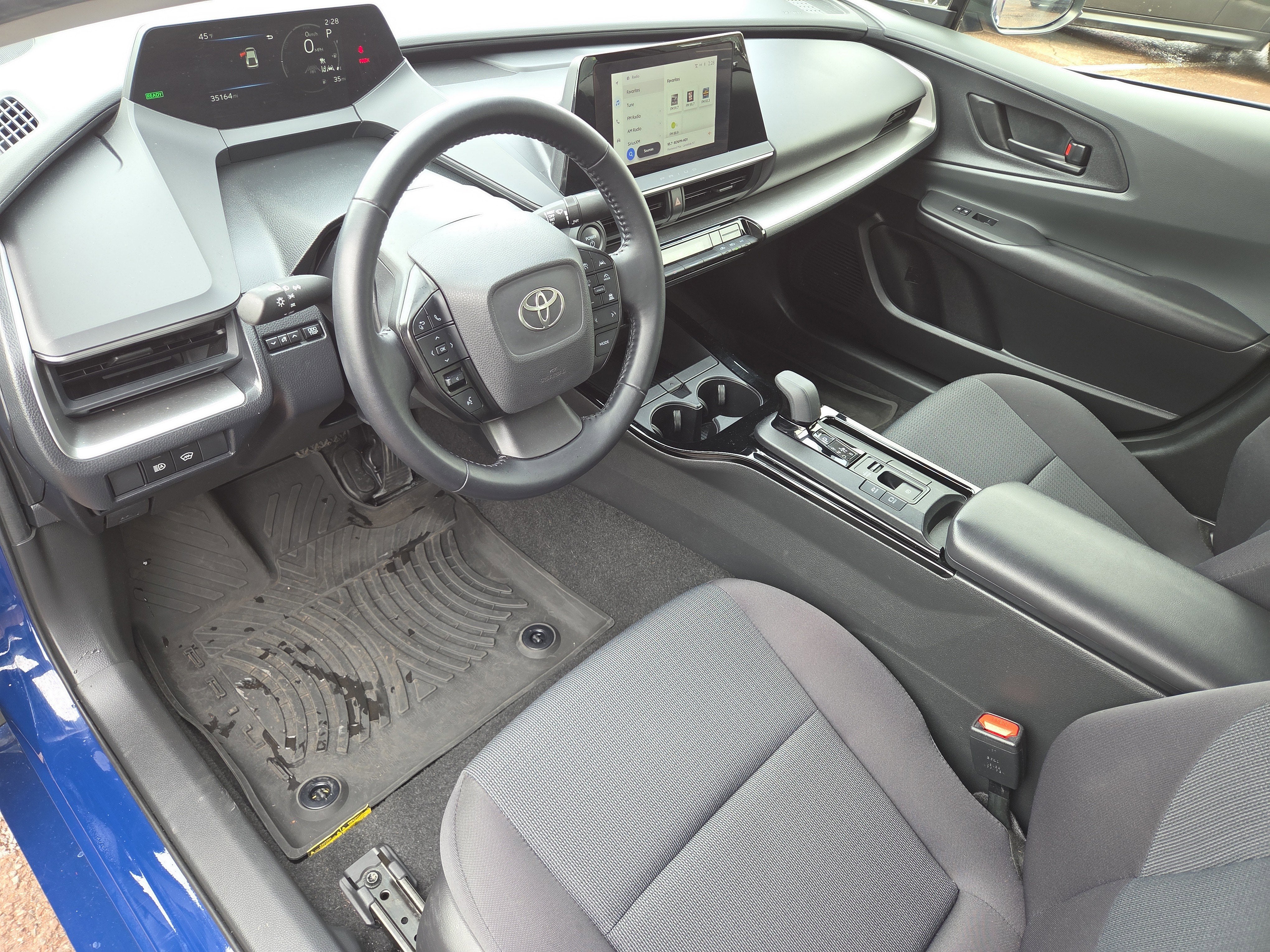 2023 Toyota Prius LE