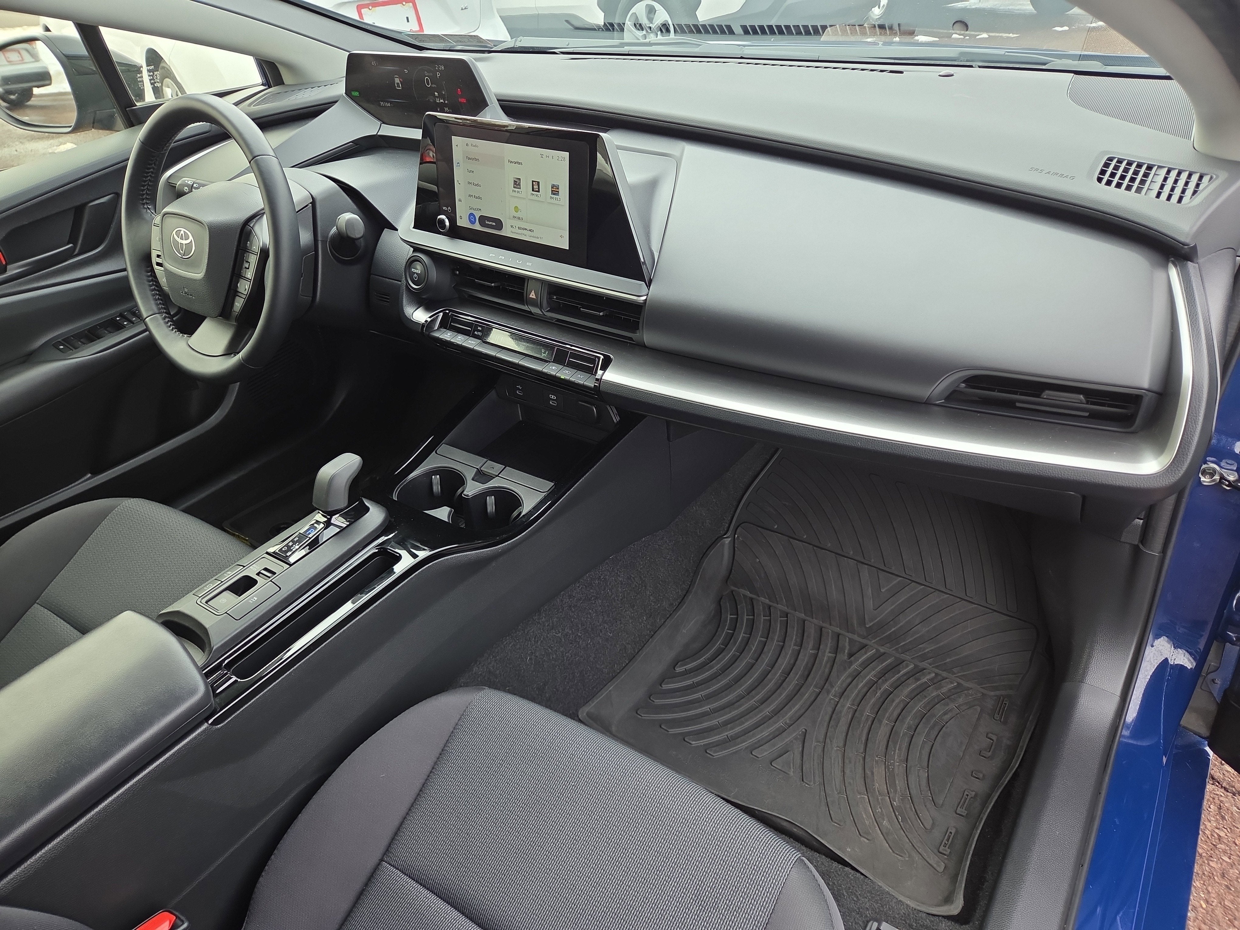 2023 Toyota Prius LE