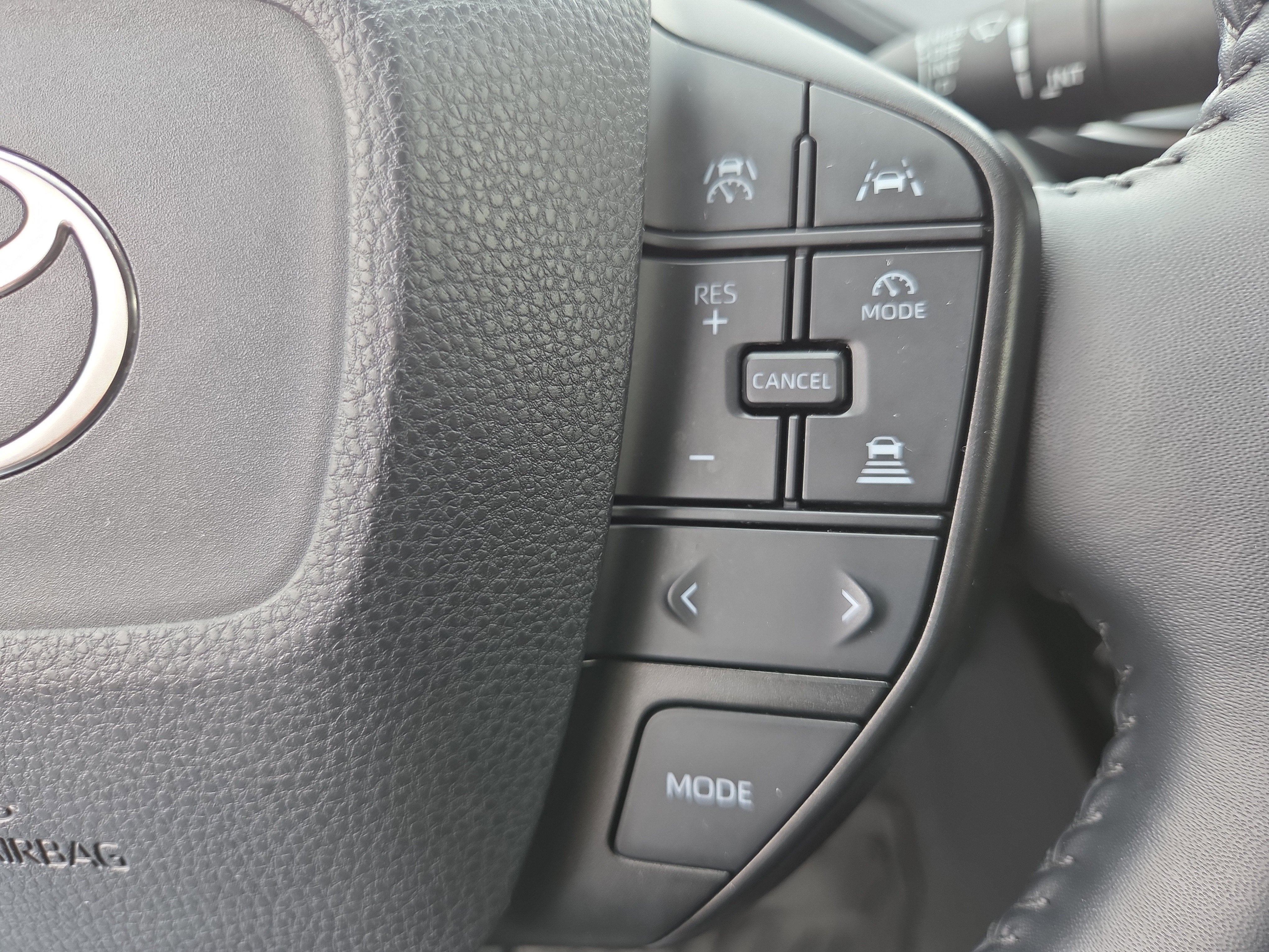 2023 Toyota Prius LE