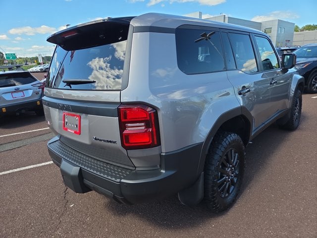 2025 Toyota Land Cruiser 4WD (Natl)