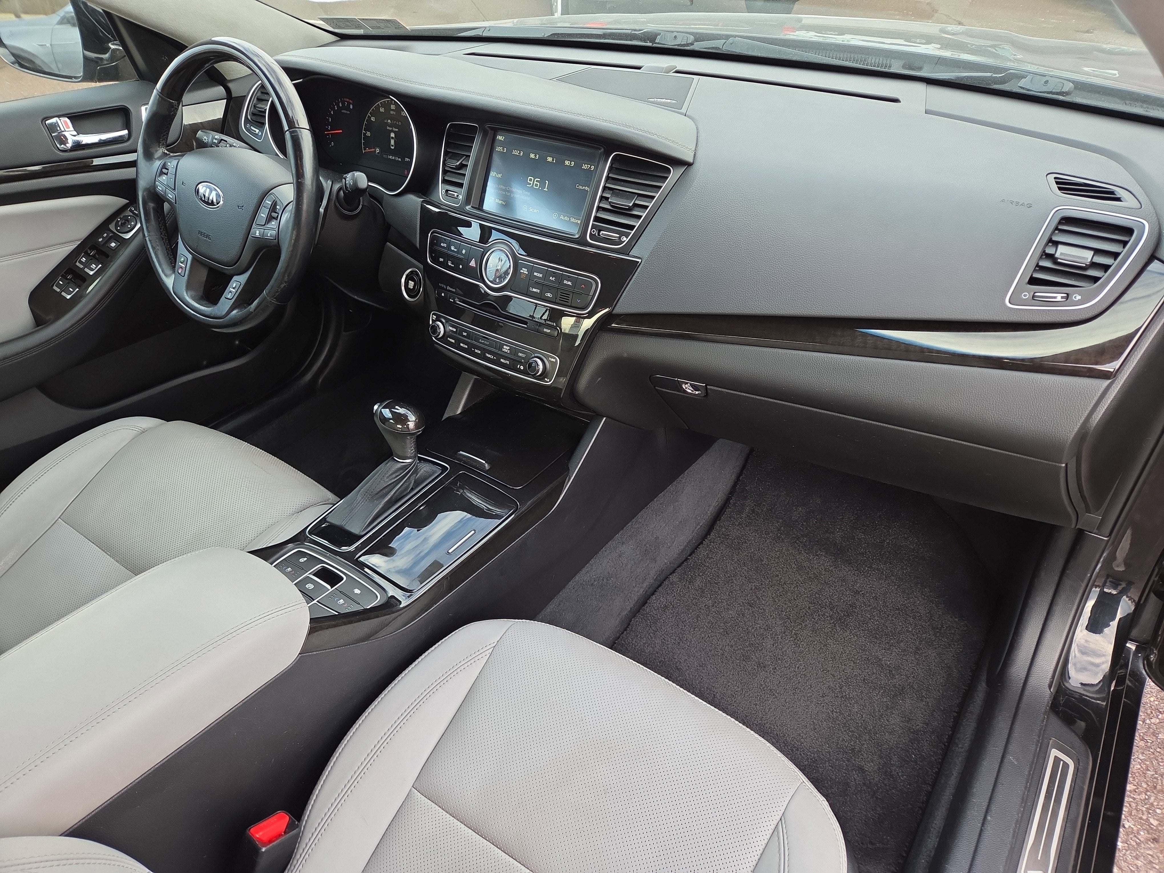 2014 Kia Cadenza Limited