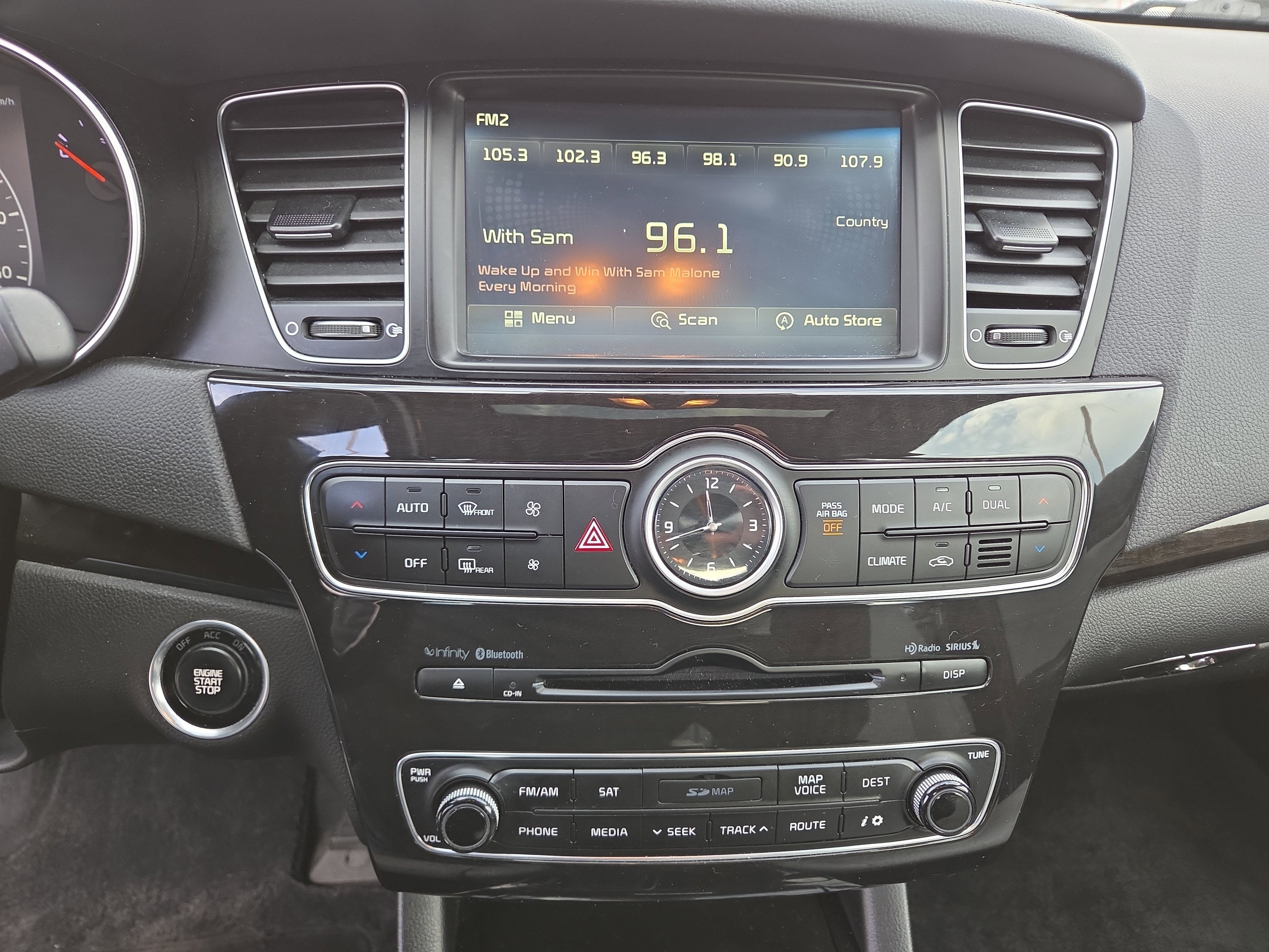 2014 Kia Cadenza Limited