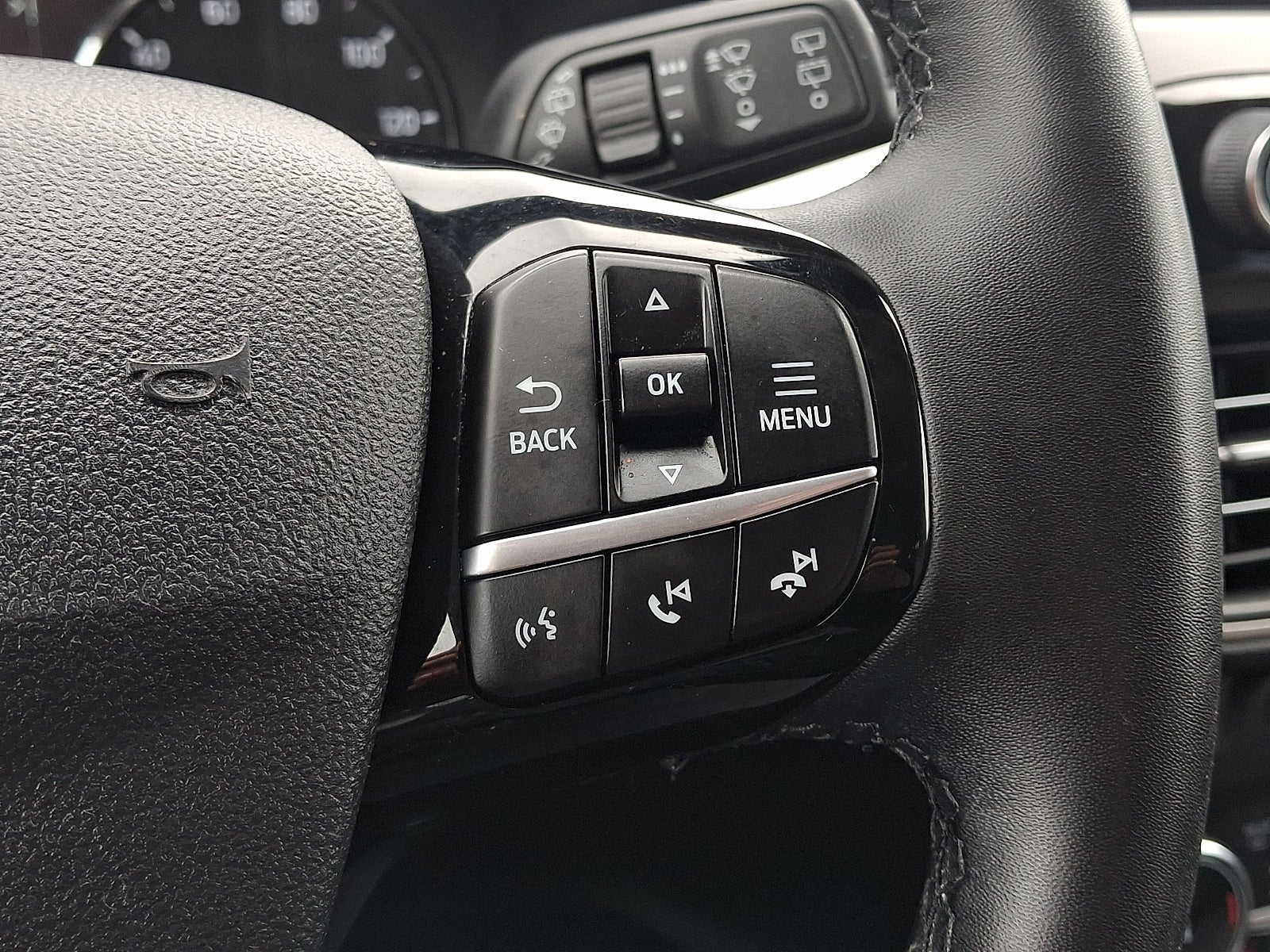 2022 Ford Escape Hybrid SE