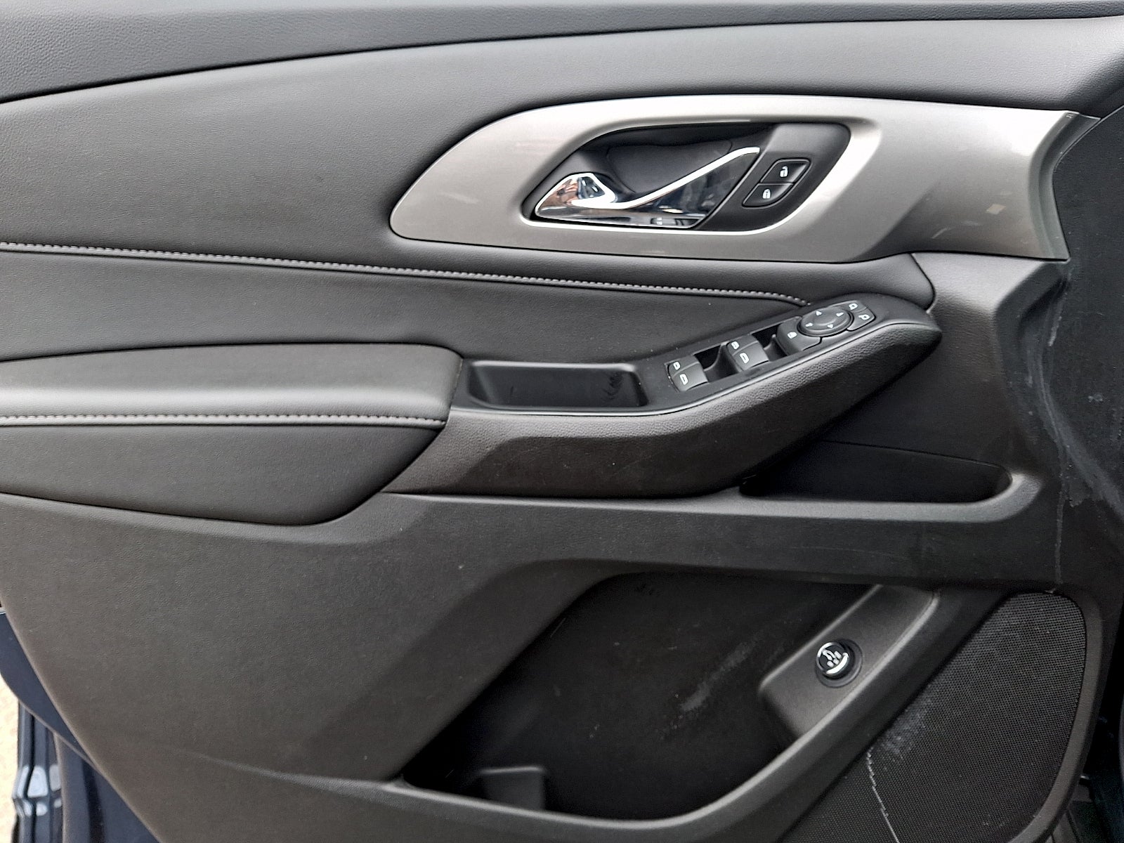 2023 Chevrolet Traverse AWD LT Cloth