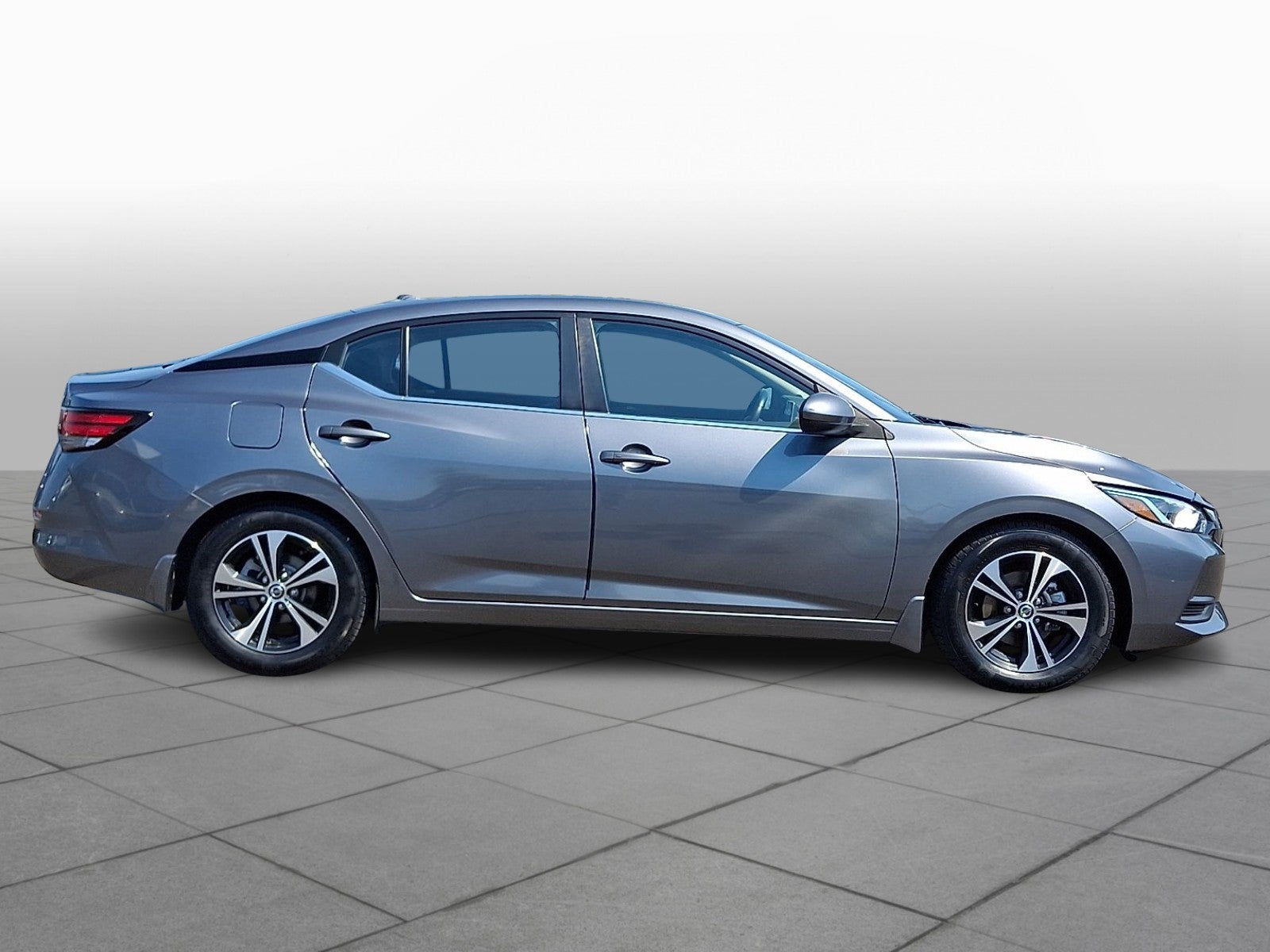 2022 Nissan Sentra SV Xtronic CVT