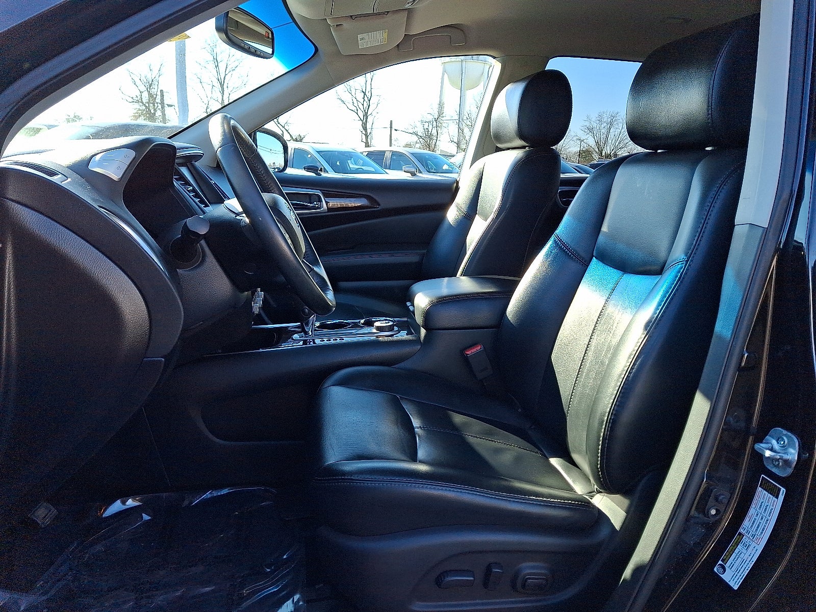 2016 Nissan Pathfinder SL