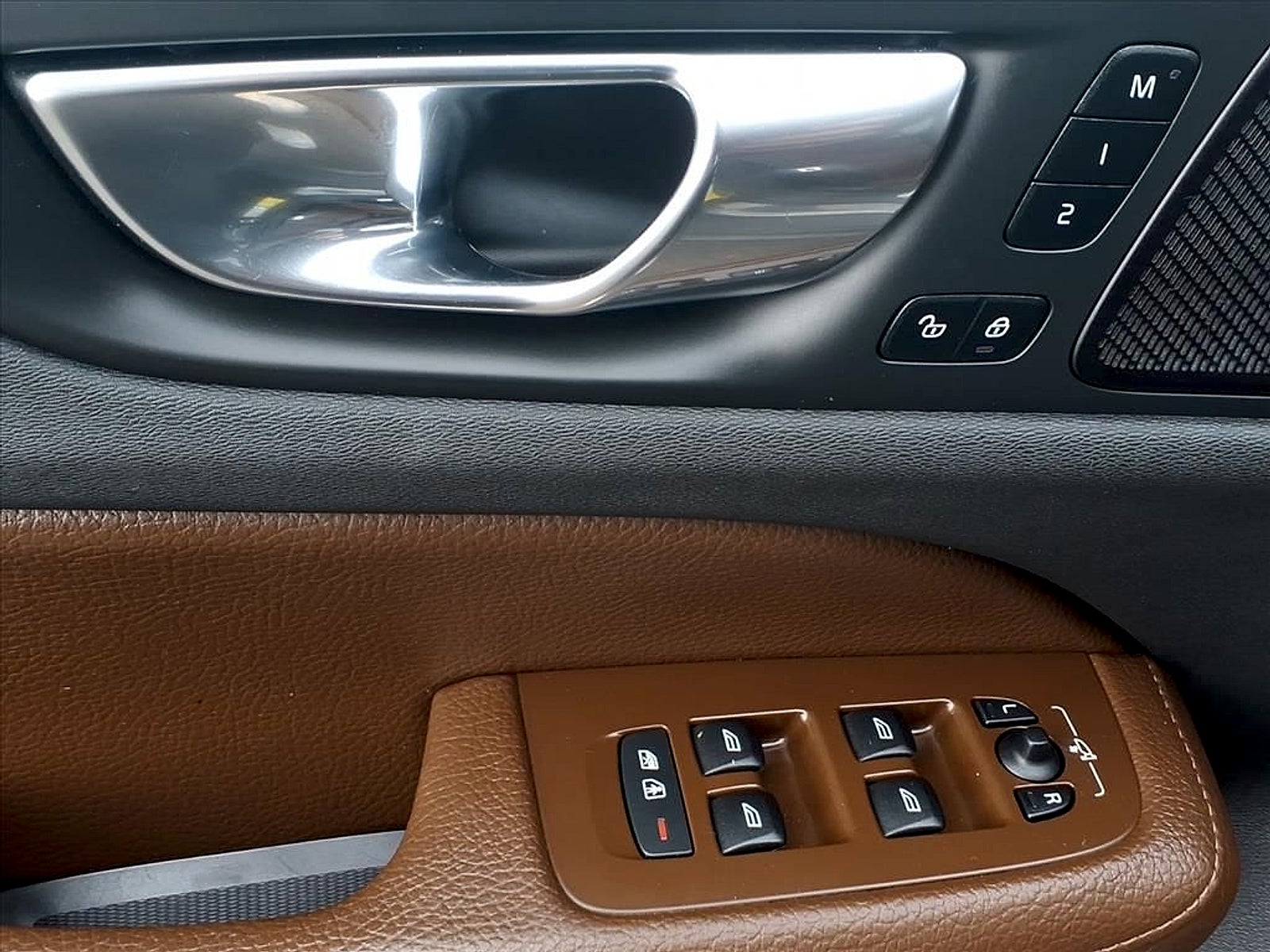 2021 Volvo V60 Cross Country T5