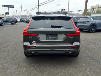 2021 Volvo V60 Cross Country T5