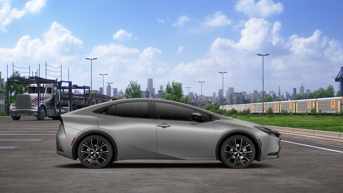 2027 Toyota Prius XLE