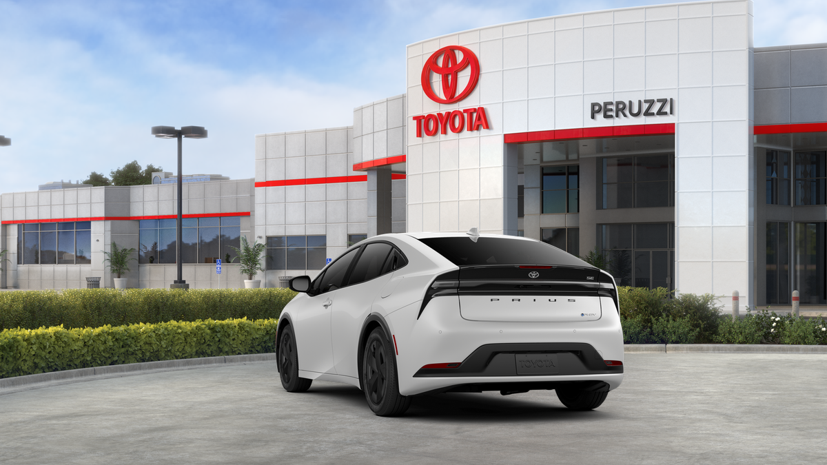 2026 Toyota Prius Plug-in Hybrid SE