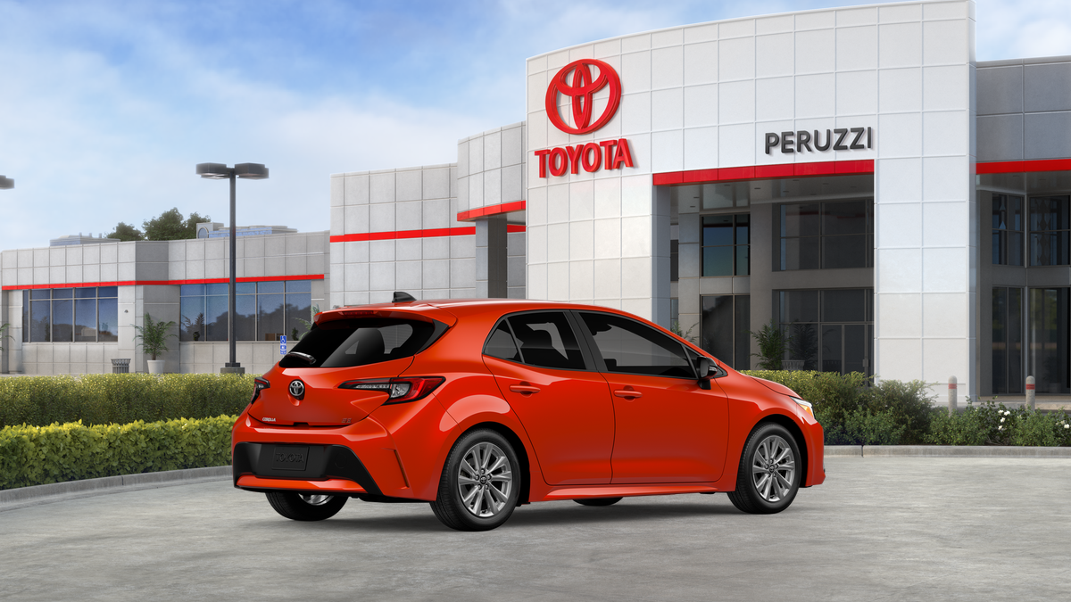 2027 Toyota Corolla Hatchback SE