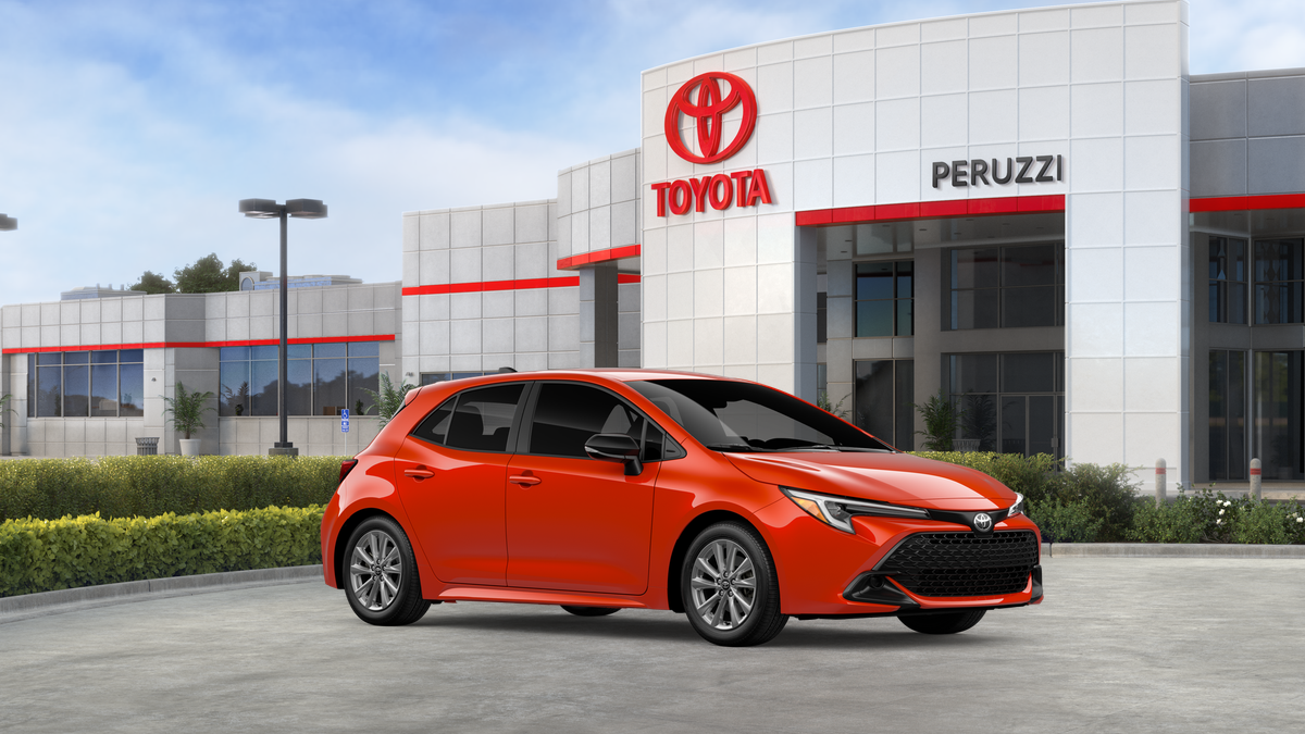 2027 Toyota Corolla Hatchback SE
