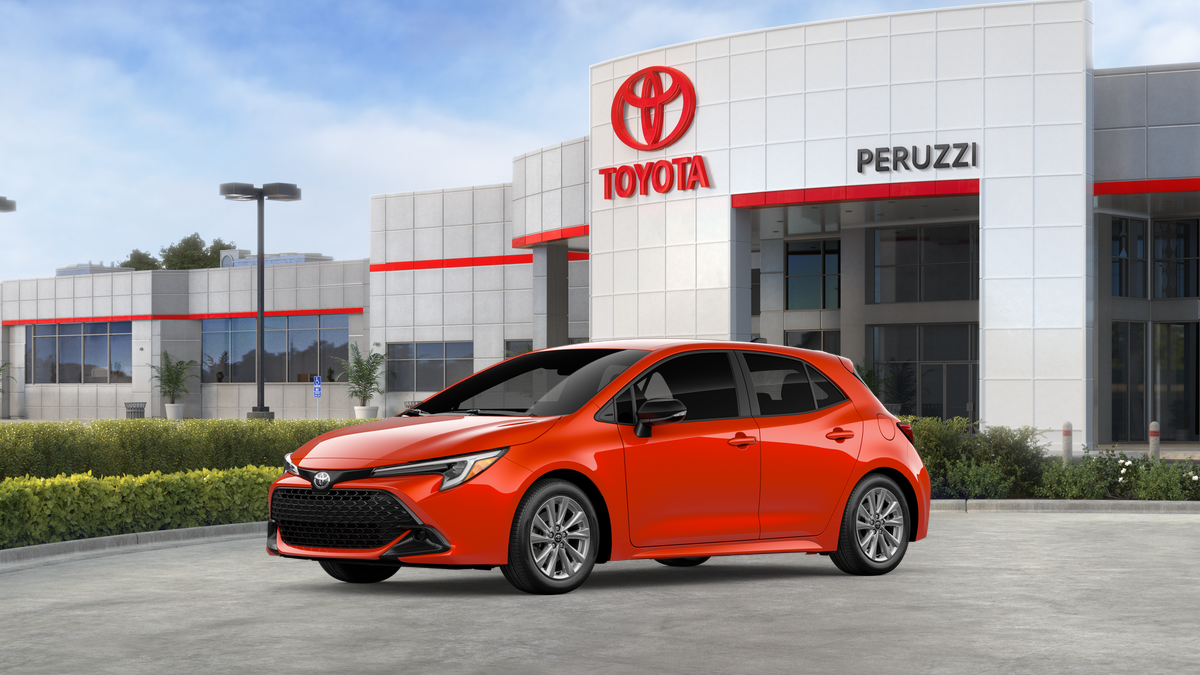 2027 Toyota Corolla Hatchback SE