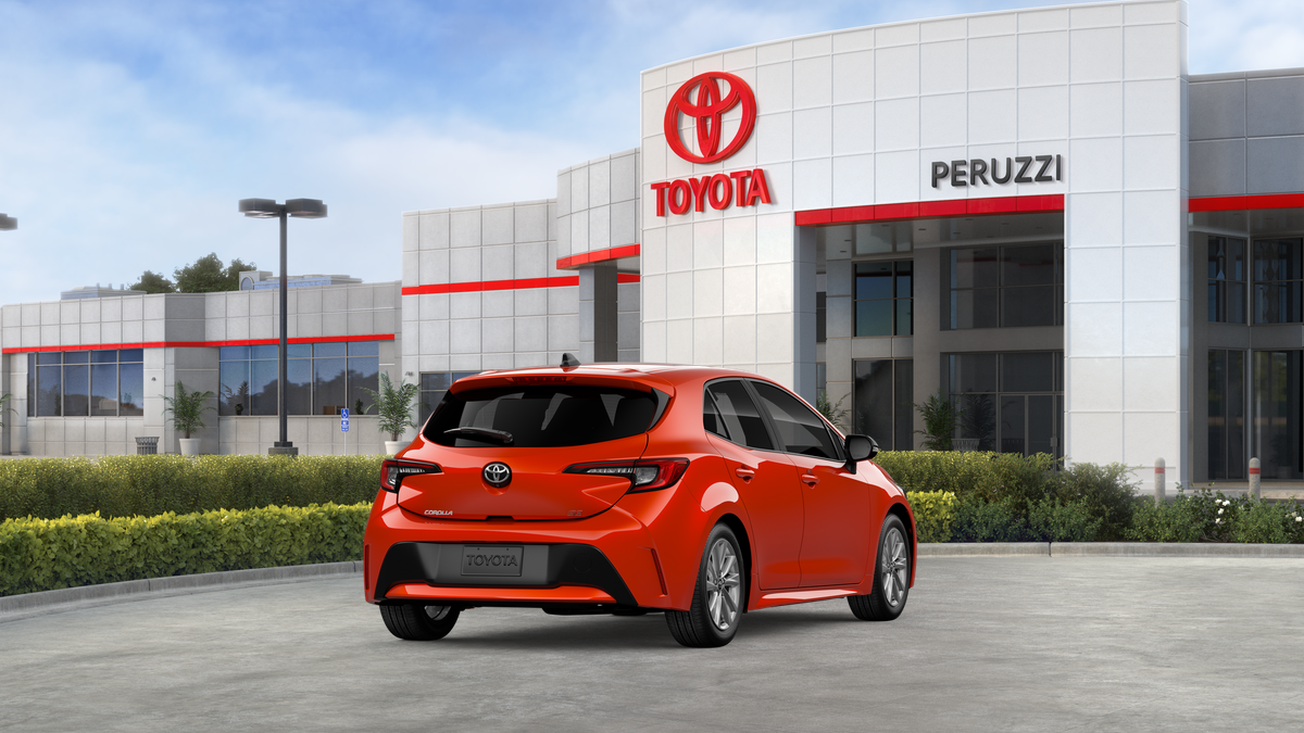2027 Toyota Corolla Hatchback SE