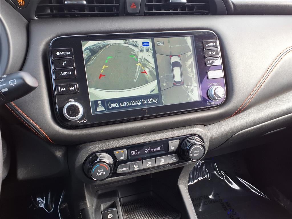 2023 Nissan Kicks SR