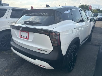 2025 Nissan Kicks SR