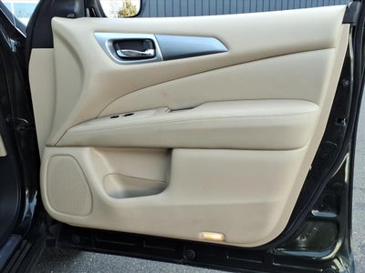 2018 Nissan Pathfinder SL