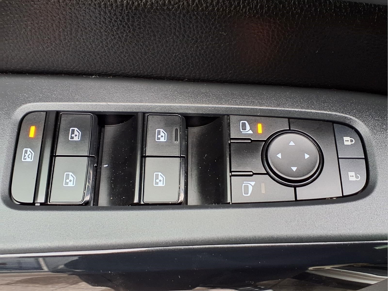 2023 Nissan Pathfinder S