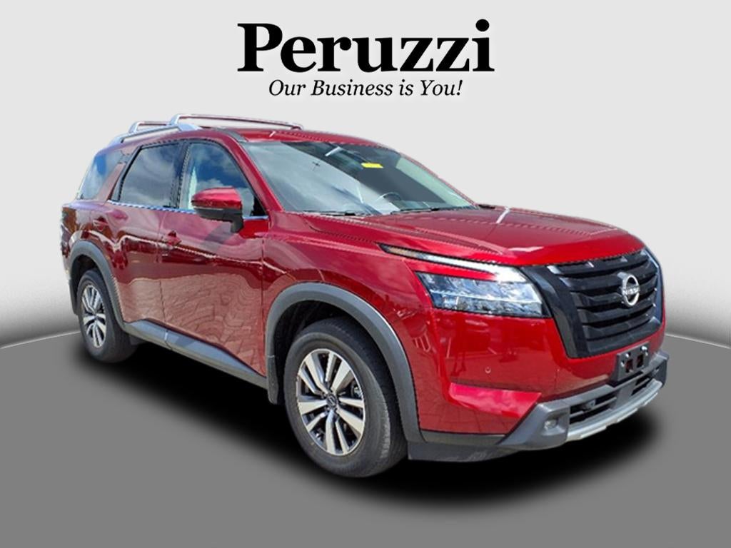 2022 Nissan Pathfinder SL