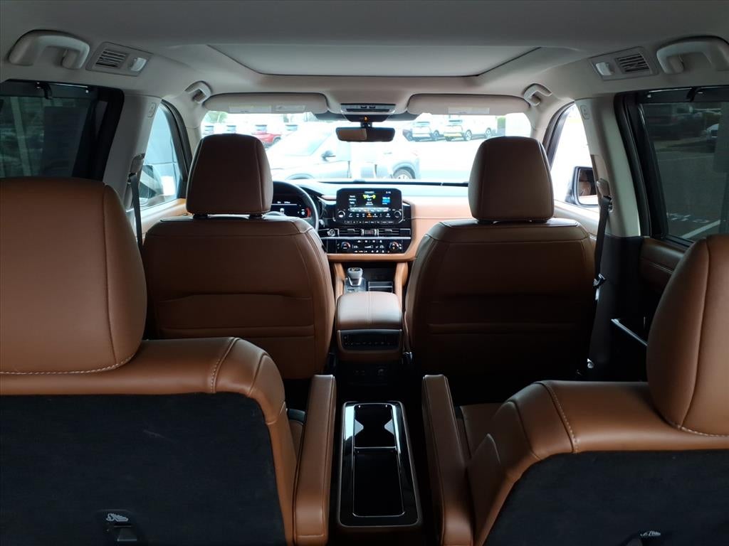 2023 Nissan Pathfinder Platinum